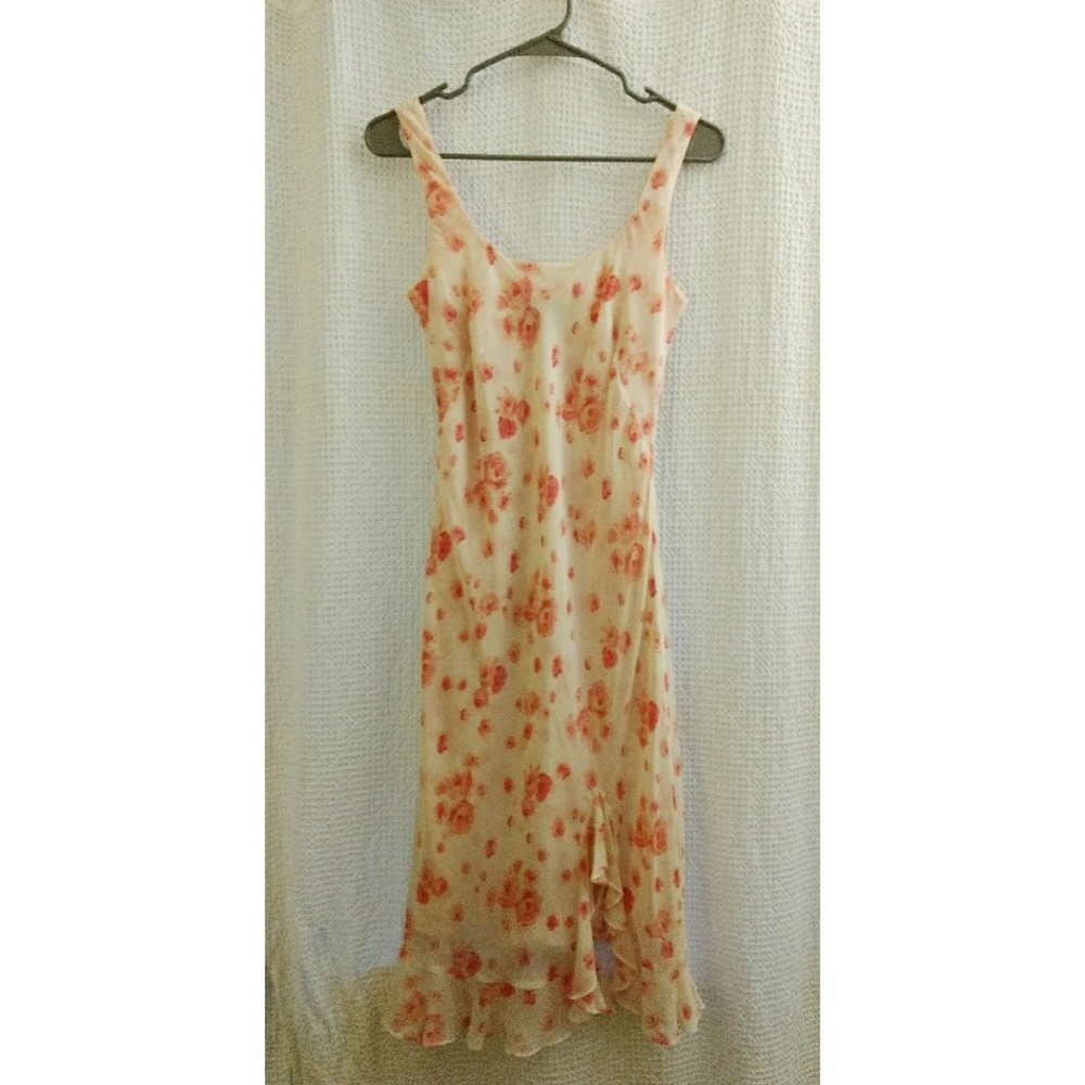 Flowy dress with Roses